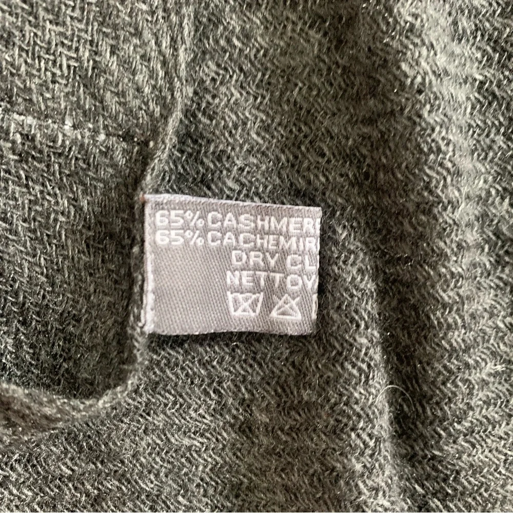 evelyne prelonge dark gray